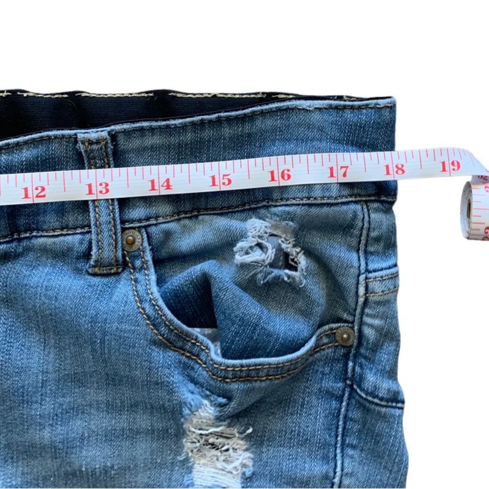 Torrid Distressed Bombshell Skinny Denim Shorts Size 16R - Picture 15 of 15